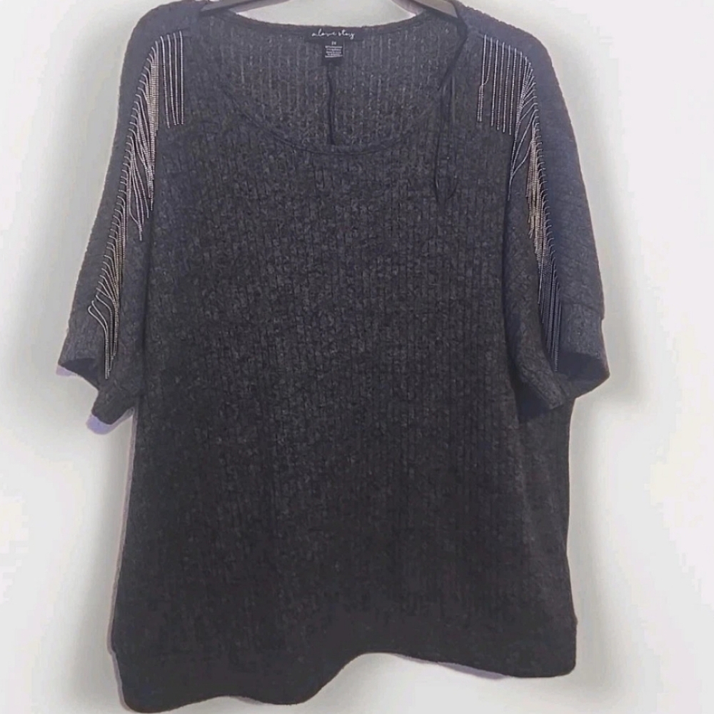 Gray Chandelier Scoop Neck Dolman Pullover Blouse